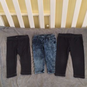 Set of three jeggings - size 18 months